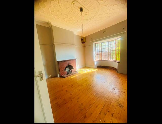 3 BEDROOM HOUSE FOR SALE IN KENSINGTON